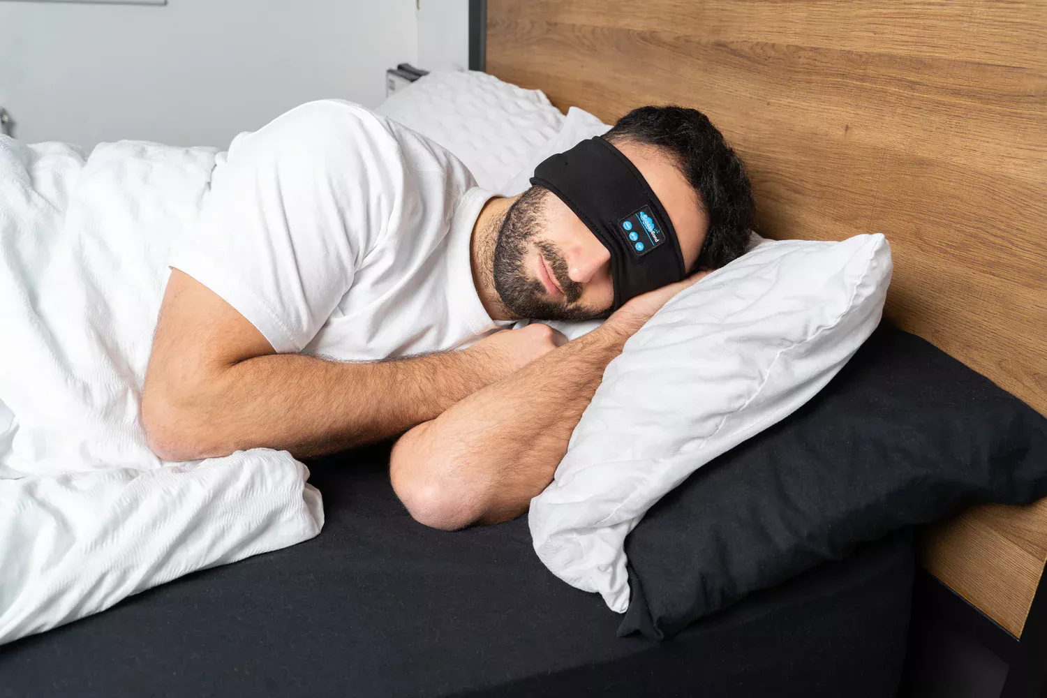 Snoozeband Pro 2.0 Bluetooth Sleepmask!